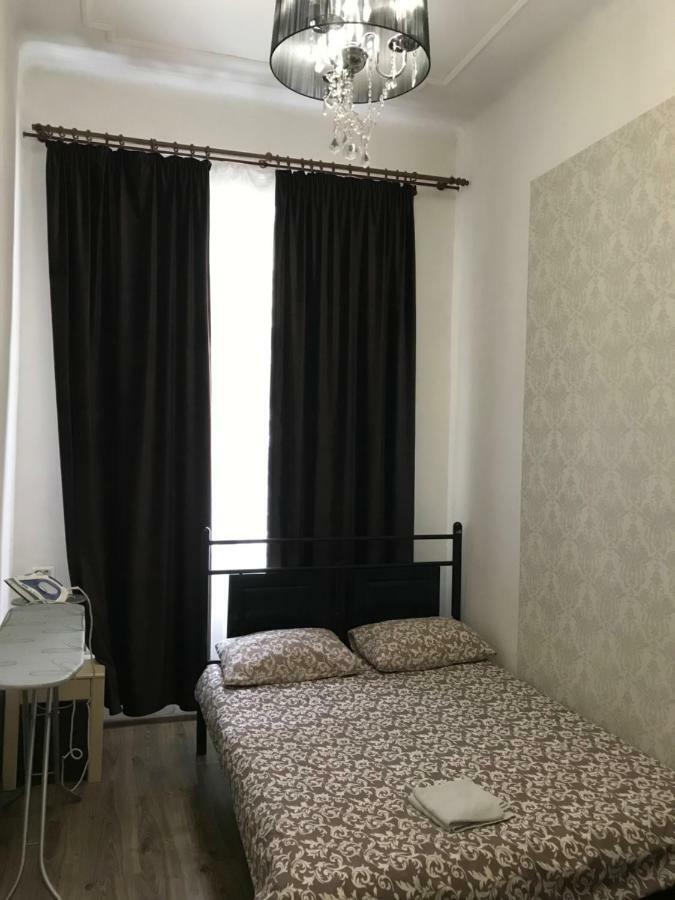 Smart Econom For Near Opera Apartment Lviv